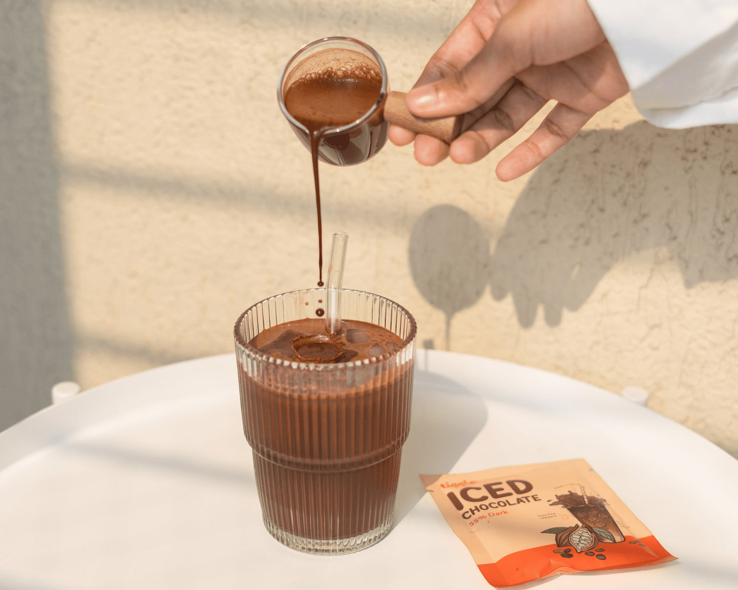 Ribbed Glass Tumbler with Lid & Straw